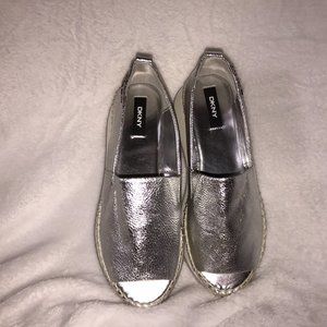 SHOES - DKNY - NEW